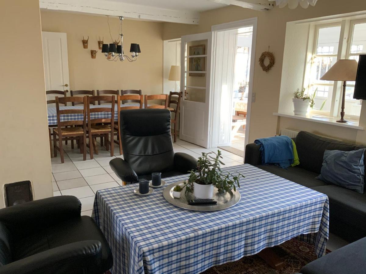 Loff Holiday Houses Обенро Екстериор снимка