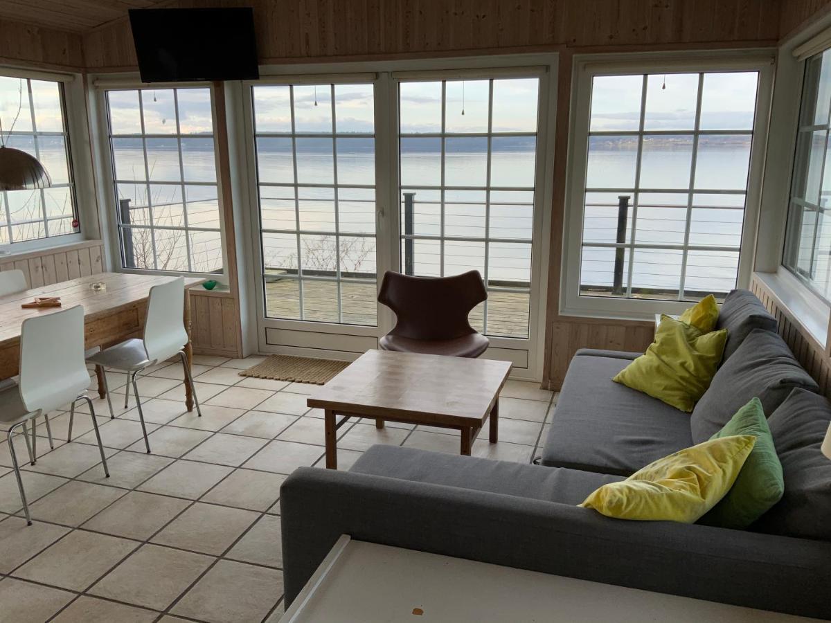 Loff Holiday Houses Обенро Екстериор снимка