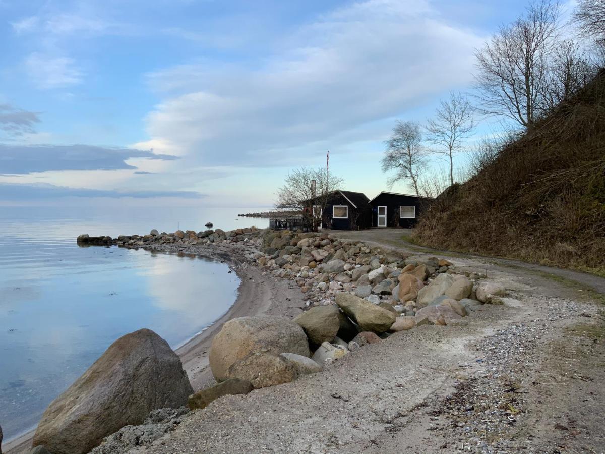 Loff Holiday Houses Обенро Екстериор снимка