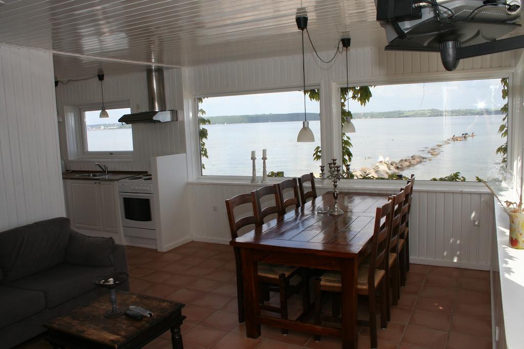 Loff Holiday Houses Обенро Стая снимка
